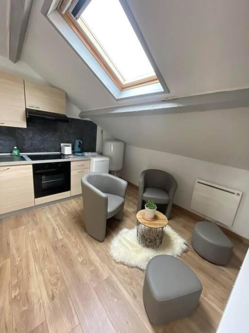 Edouard 2. Logement Complet. Charleville-Mezieres Exterior photo